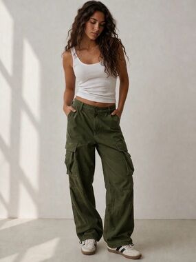 TNA Olive Green Cargo Pants Size 2 High Rise Utility Jogger